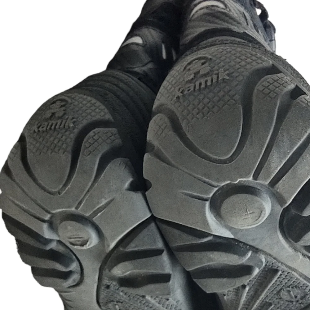Kamik Glacial Black Waterproof Winter Boots Unisex Youth Size 1